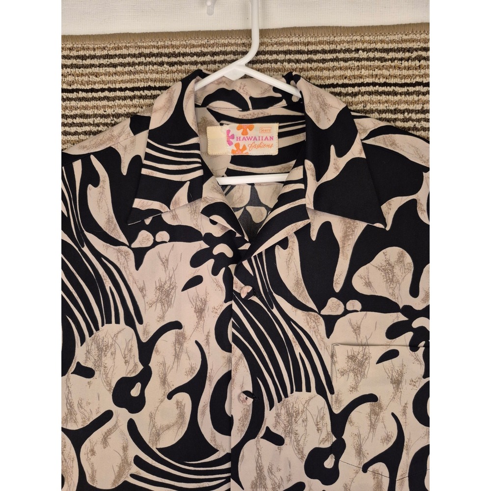 Sears Hawaiian Floral Button Down
Shirt 1960s VTG. L/XL - Picture 6 of 11